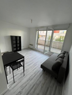 Studio avec Terrasse - Proche Parc - Porte Paris - Porte de Vincennes - 2 pers